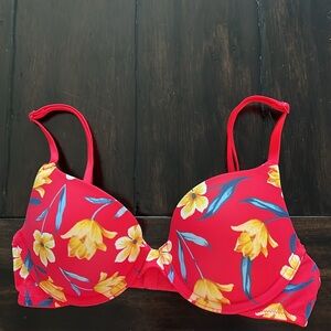 Victoria Secret wired bra size 32B/B70 NWOT